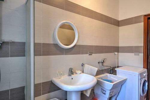 Seiano Apartment Sleeps 5