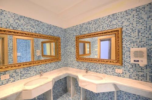 Marina Del Cantone Villa Sleeps 22 Pool Air Con