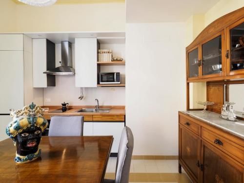 Noto Apartment Sleeps 4 Air Con Wifi