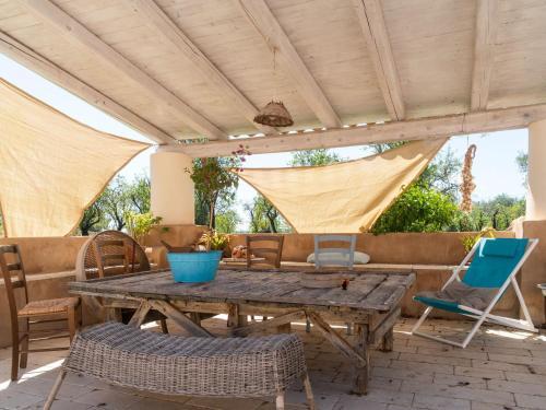 Rustic Farmhouse In Noto With Swimming Pool