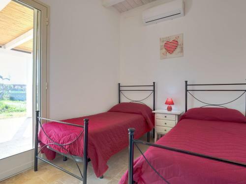 Comfy Villa In Noto With Garden