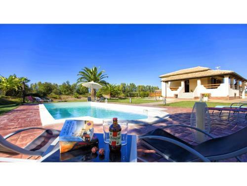 Alghero, Villa Le Palme With Swimming Pool For 12 People