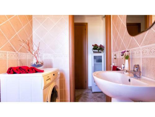 Alghero, Villa Le Palme With Swimming Pool For 12 People