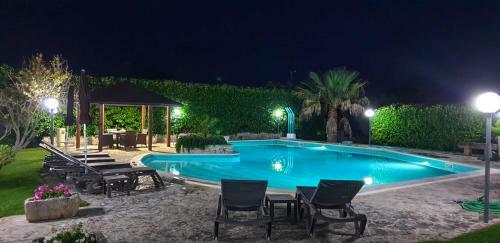Oria Villa Sleeps 8 Pool Air Con Wifi