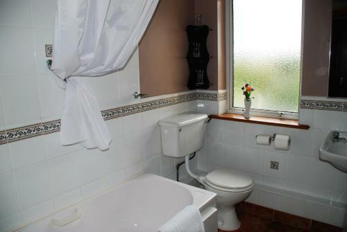 Hostal Ferryport House B&B