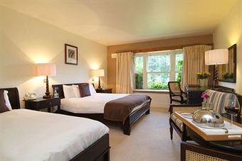 Hotel Brooklodge & Wells Spa