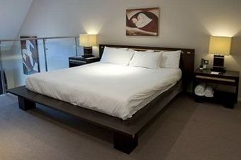 Hotel Brooklodge & Wells Spa