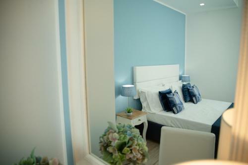 Hostal Porta Aragonese Luxury Rooms