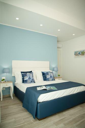 Hostal Porta Aragonese Luxury Rooms