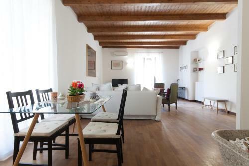 Hostal Locami Holiday&rooms Suite Cavour