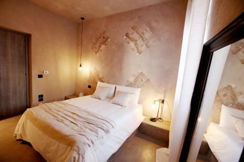 Hotel Casa Nostra Luxury Suites