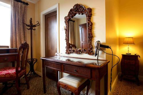 Trooperstown Woodlodge B&B