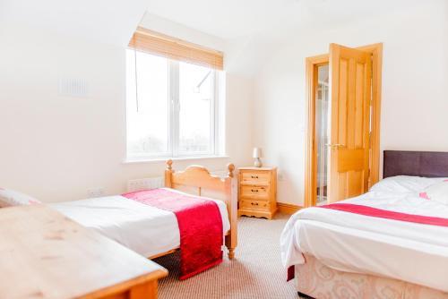 Duncarbury Heights - 4 Bedroom Detached House