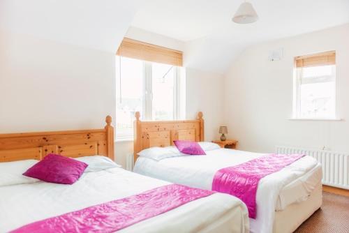 Duncarbury Heights - 4 Bedroom Detached House
