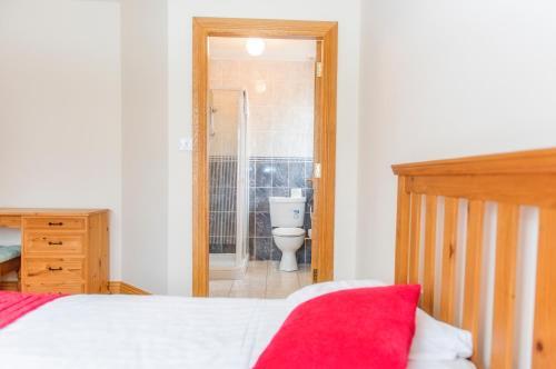 Duncarbury Heights - 4 Bedroom Detached House