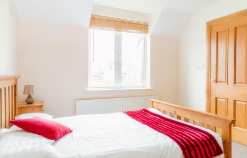 Duncarbury Heights - 4 Bedroom Detached House