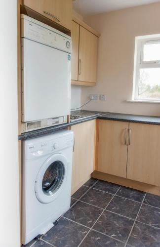 Duncarbury Heights - 4 Bedroom Detached House