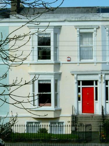 Bed & Breakfast Claremont House
