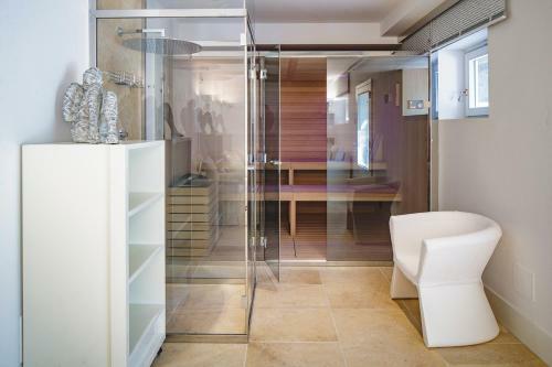 Pietra La Croce Villa Sleeps 8 With Pool And Air Con