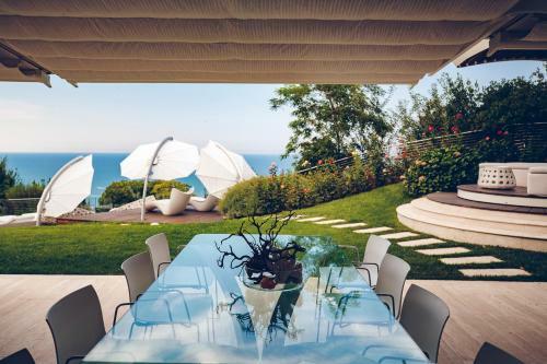 Pietra La Croce Villa Sleeps 8 With Pool And Air Con