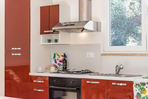 Poggiardo Holiday Home Sleeps 7 With Pool And Air Con