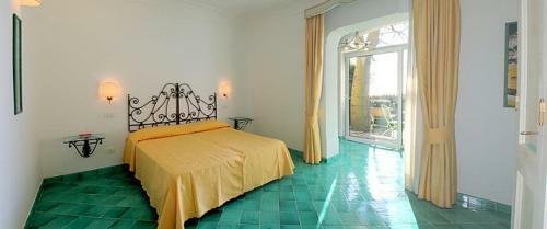 Nocelle Villa Sleeps 2 Air Con Wifi