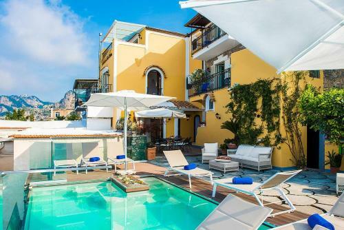 Nocelle Villa Sleeps 10 Pool Air Con Wifi
