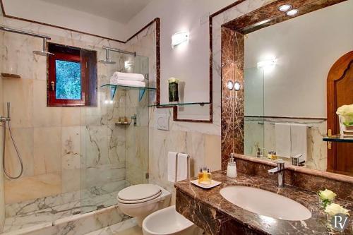 Positano Villa Sleeps 14 Pool Air Con Wifi