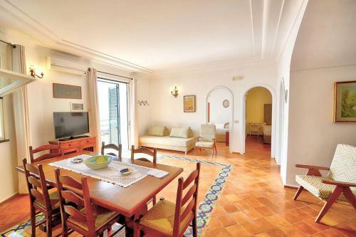 Nocelle Villa Sleeps 6 Pool Air Con Wifi