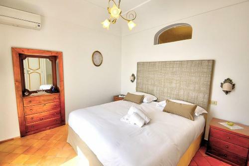 Nocelle Villa Sleeps 6 Pool Air Con Wifi