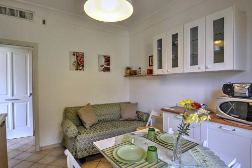 Positano Villa Sleeps 3 Air Con Wifi
