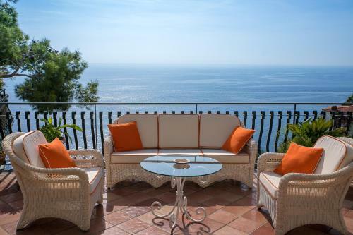Villa In Positano Sleeps 8 With Pool Air Con And Wifi