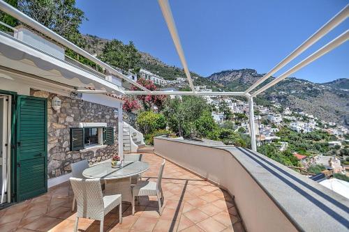 Praiano Villa Sleeps 4 Air Con Wifi