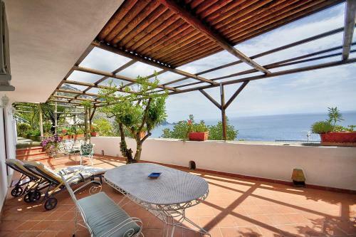 Praiano Villa Sleeps 3 Pool Air Con Wifi