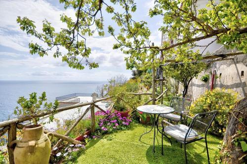 Praiano Villa Sleeps 3 Pool Air Con Wifi