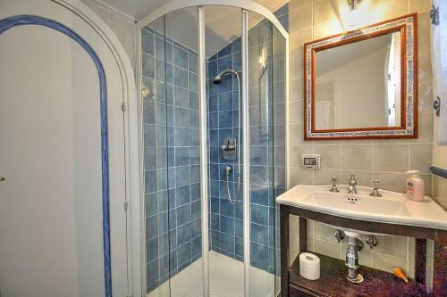 Praiano Villa Sleeps 6 Air Con Wifi