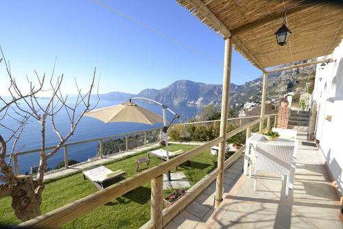 Praiano Villa Sleeps 2 Air Con Wifi