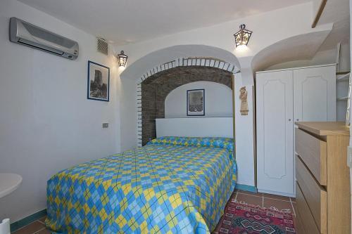 Praiano Villa Sleeps 9 Air Con Wifi