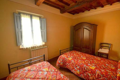 Pozzo Della Chiana Villa Sleeps 24 Pool Air Con
