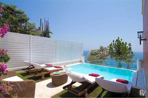 Praiano Villa Sleeps 10 Air Con Wifi