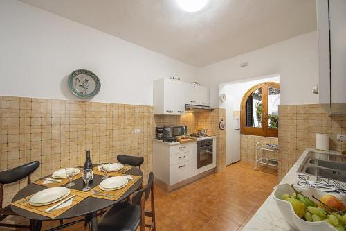 Praiano Villa Sleeps 6 Wifi