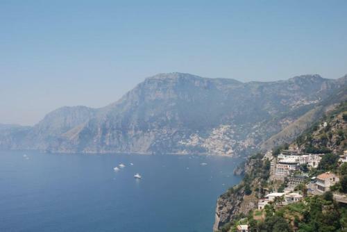 Praiano Villa Sleeps 2 Air Con Wifi