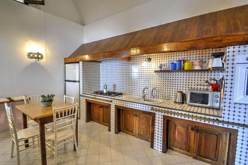 Praiano Villa Sleeps 10 Pool Air Con Wifi