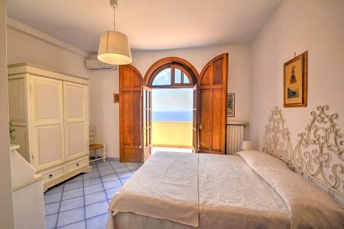 Praiano Villa Sleeps 10 Pool Air Con Wifi