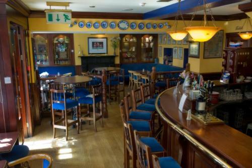 Hostal Aherne's Townhouse Hotel And Seafood Restaurant