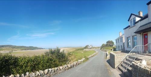 Beach House Self Catering Cottage