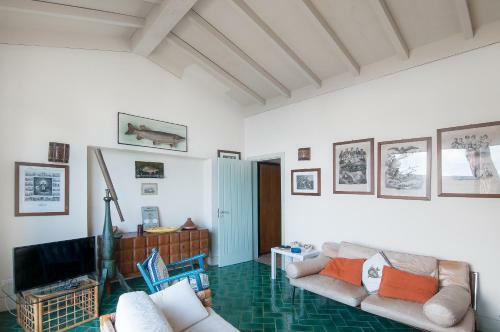 Villa Lo Scoglio A Picco Sul Mare