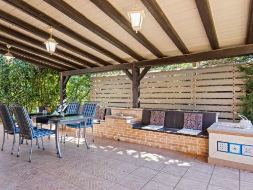 Garden-view Villa In Ragusa With Private Pool