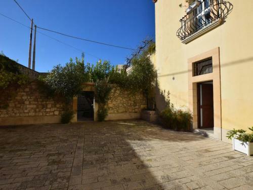 Beautiful Holiday Home In Ragusa With Heating