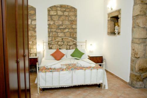 Hostal Ercole Di Cafeo Bed And Breakfast